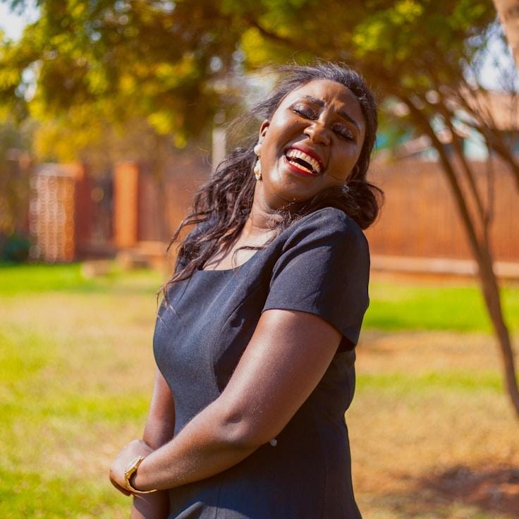 Portrait of Ananya meditation instructor